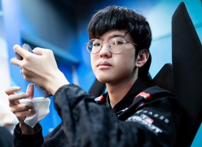 LPL夏季赛季后赛：LNG 3：2 击败V5，三连胜进入四强