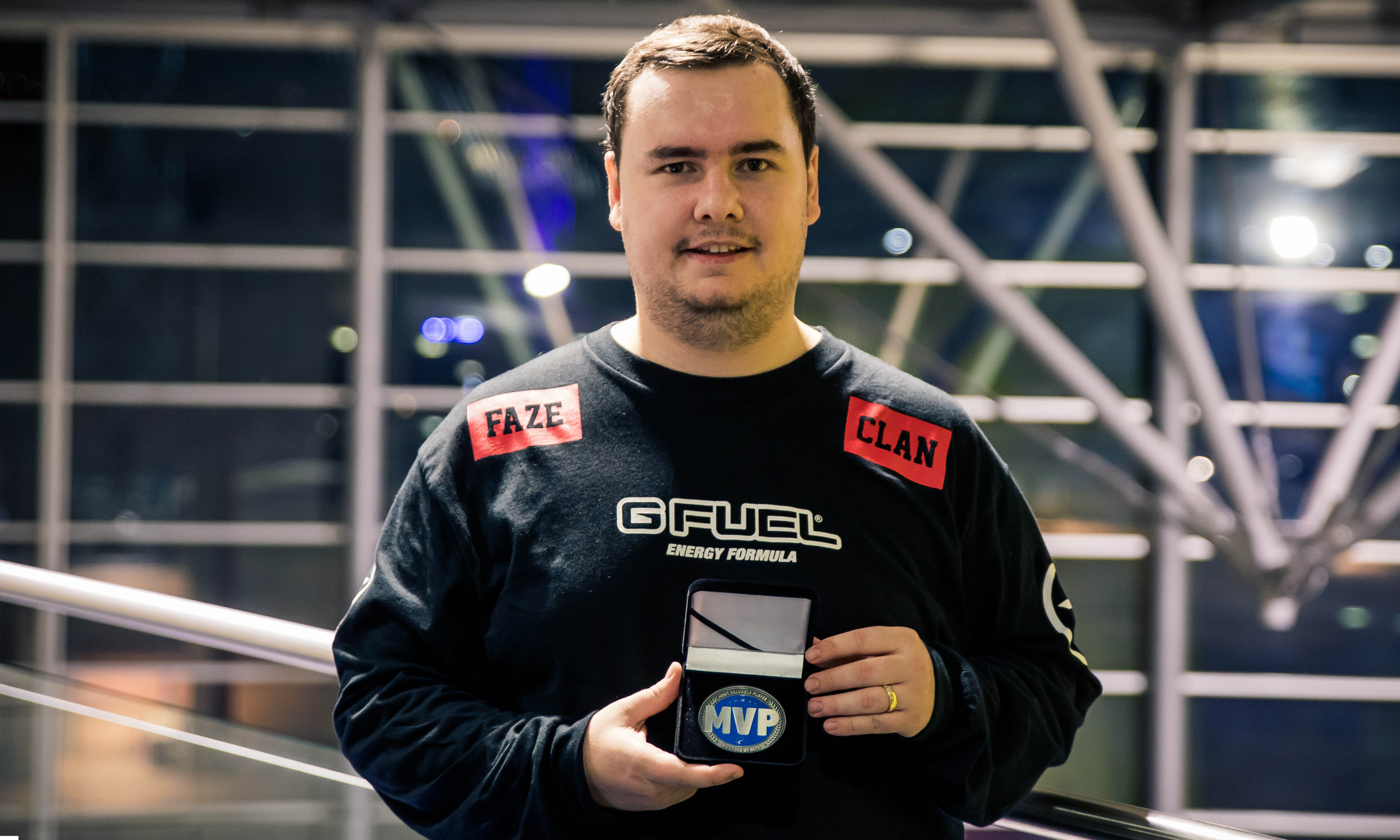 传闻：C0M将加入 Evil Geniuses